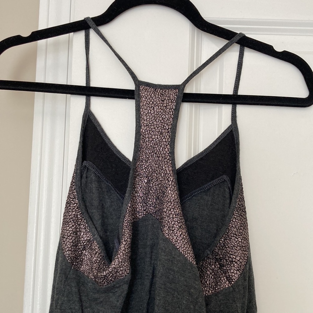 Grey Flowy Tank - Picture 5 of 5